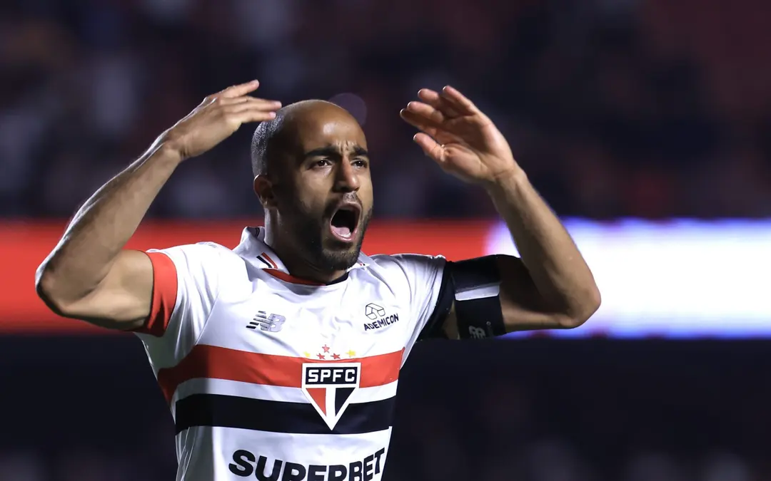 Lucas Moura celebrates goal and praises São Paulo's return to the Brazilian National Team