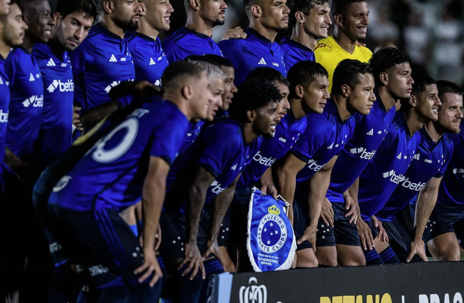 Planning for the 2025 Season of the Cruzeiro Player: Reinforcements and Departures